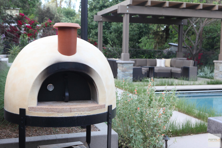 Poolside Pizza Oven